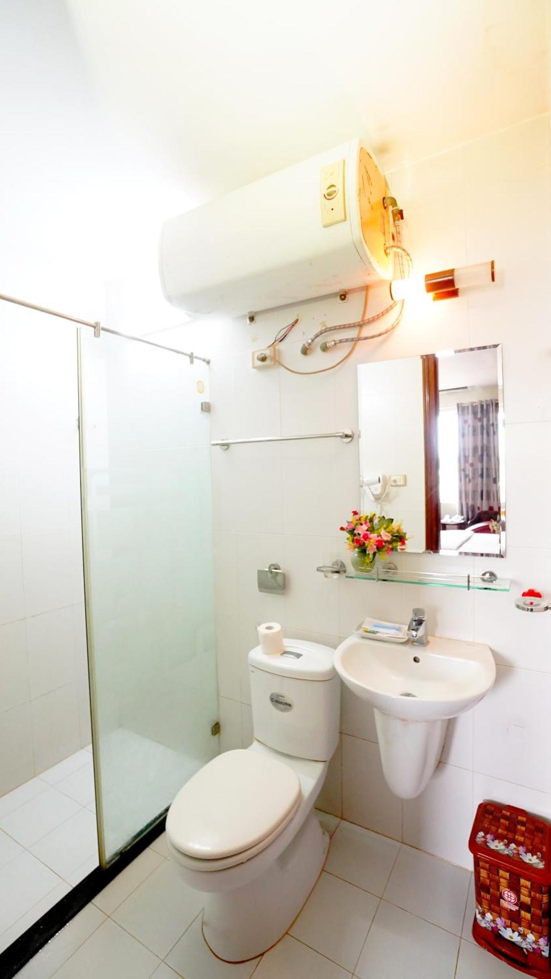 Ho Sen Xanh Hotel 河内 外观 照片
