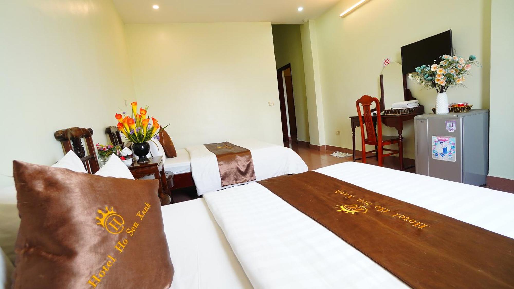 Ho Sen Xanh Hotel 河内 外观 照片